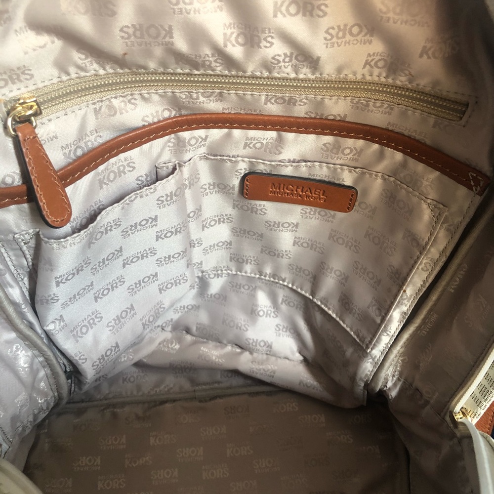 Michael Kors backpack - Picture 8 of 10